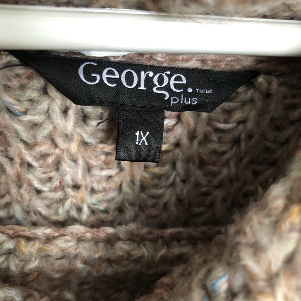 Crocheted Tunic Sweater - Picture 6 of 9